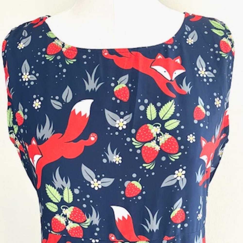 Paper Plane London Navy Fox & Strawberry Pattern Dress Size L/XL - Picture 2 of 8